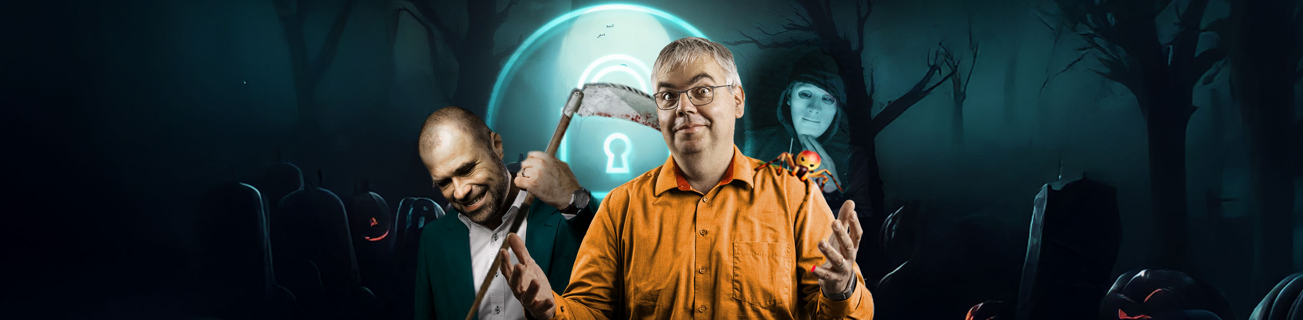 Zwei Personen im Halloween-Look vor einem düsteren Wald mit Grabsteinen und Kürbissen; eine hält eine blutverschmierte Sichel, die andere trägt ein orangefarbenes Hemd mit Spinne auf der Schulter; dahinter leuchtet ein Schlüsselloch-Symbol.